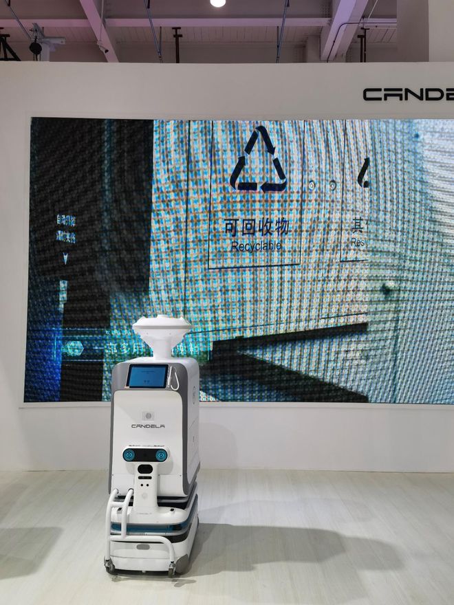 未来已来 坎德拉科技分体式设计点燃2021世界机器人大会消毒服务新纪元